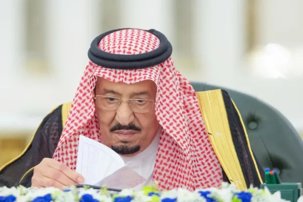 İki Kutsal Caminin Hizmetkârı Kral Selman bin Abdulaziz, Cidde’de düzenlenen Bakanlar Kurulu toplantısına başkanlık etti. (SPA)