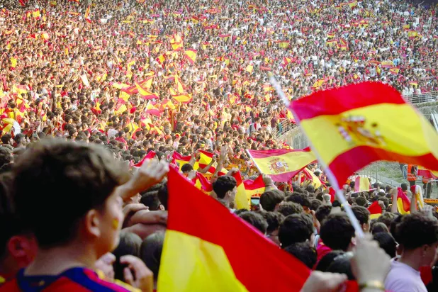 19 July 2026, Spain, Vigo: Supporters of the Spanish national football team react during a public viewing of the FIFA World Cup 2026 final between Spain and Argentina. Photo: Adrián Irago/EUROPA PRESS/dpa