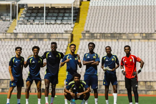 لاعبو النصر خلال التدريبات الجماعية (موقع النادي)