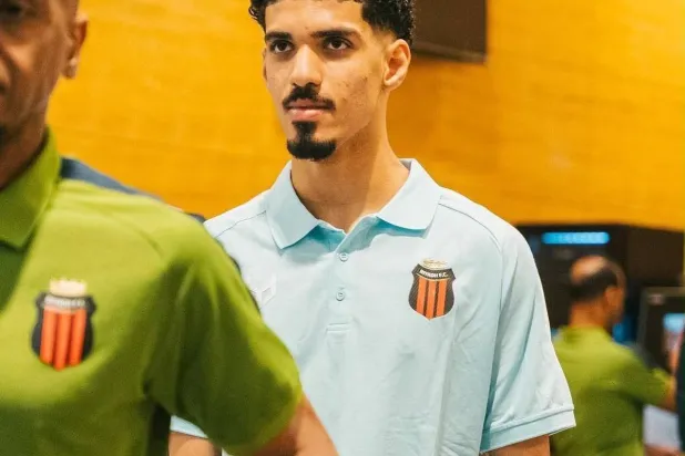 أحمد السياحي (نادي الرياض)