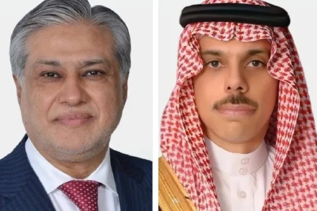 وزير الخارجية السعودي الأمير فيصل بن فرحان ونظيره الباكستاني محمد إسحاق دار (الشرق الأوسط)