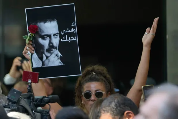 من جنازة الفنان زياد الرحباني في يوليو 2025 (أ.ب)