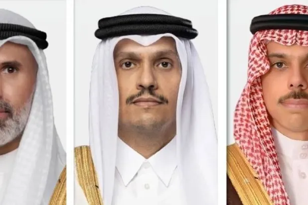 الأمير فيصل بن فرحان والشيخ محمد بن عبد الرحمن والشيخ جراح الصباح (الشرق الأوسط)