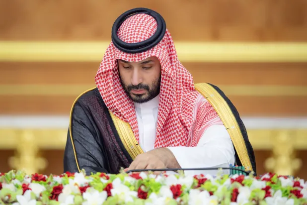 ولي العهد الأمير محمد بن سلمان لدى ترؤسه جلسة مجلس الوزراء في جدة الثلاثاء (واس)