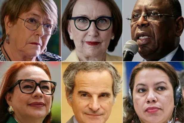  (soldan sağa) Şili’nin eski Devlet Başkanı Michelle Bachelet, Kosta Rikalı ekonomi uzmanı Rebeca Grynspan, Senegal’in eski Cumhurbaşkanı Macky Sall, Ekvador’un eski Dışişleri Bakanı Maria Fernanda Espinosa, Uluslararası Atom Enerjisi Ajansı (UAEA) Genel Direktörü Rafael Grossi ve Guyana’nın eski Dışişleri Bakanı Carolyn Rodrigues Birkett (AFP)