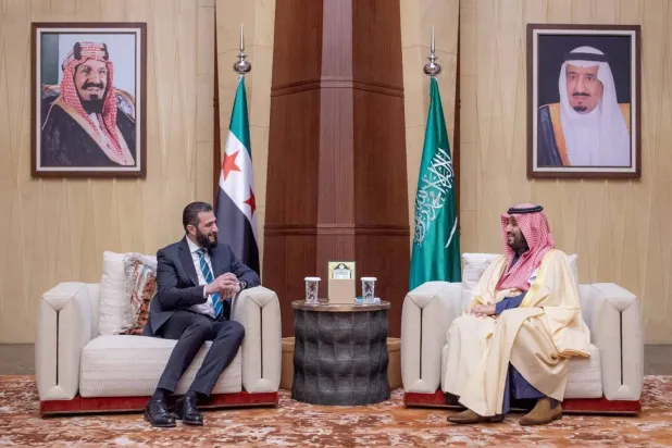 Prince Mohammed bin Salman bin Abdulaziz Al Saud, Saudi Crown Prince and Prime Minister, and Syrian President Ahmed al-Sharaa during a previous meeting in Riyadh. (SPA)