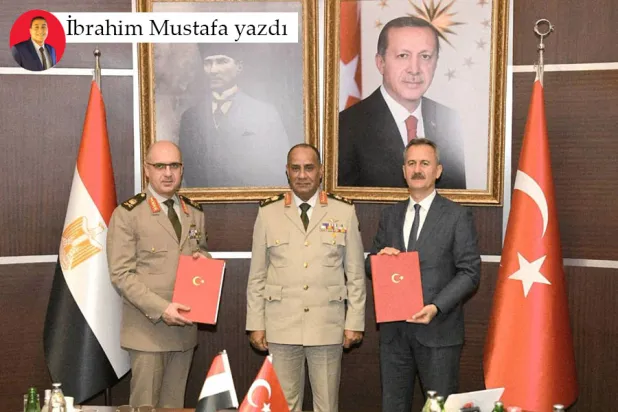Mısır ve Türkiye savunma bakanları, iki ülke arasındaki bir dizi askeri anlaşmayı tamamlayıcı nitelikte bir niyet mektubu imzaladı (Facebook - Mısır Silahlı Kuvvetleri)