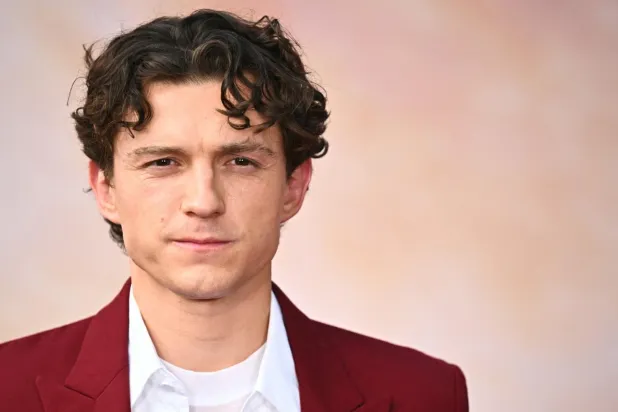 Tom Holland, Örümcek-Adam: Yepyeni Bir Gün'den 100 milyon dolardan fazla kazanacak (AFP)
