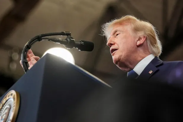 Trump, İran'la görüşmelerin askıya alındığını da duyurmuştu (Reuters)