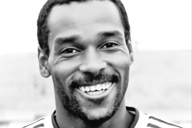 لاعب النادي العربي ومنتخب الكويت الراحل عنبر سعيد (النادي العربي)