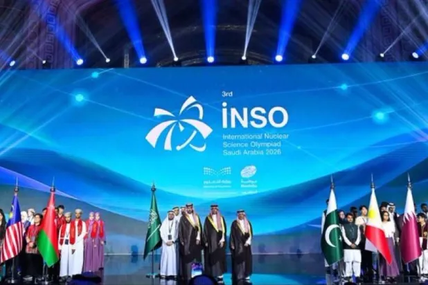 طلاب يمثلون 19 دولة خلال افتتاح أولمبياد العلوم النووية الدولي 2026 في جدة (موهبة)