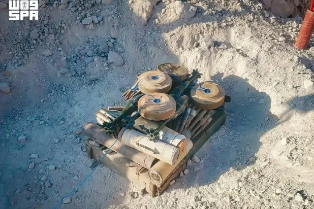 The King Salman Humanitarian Aid and Relief Center’s (KSrelief) Masam Project for Clearing Landmines in Yemen removed 1,448 mines from various parts of the country during the final week of July. (SPA)