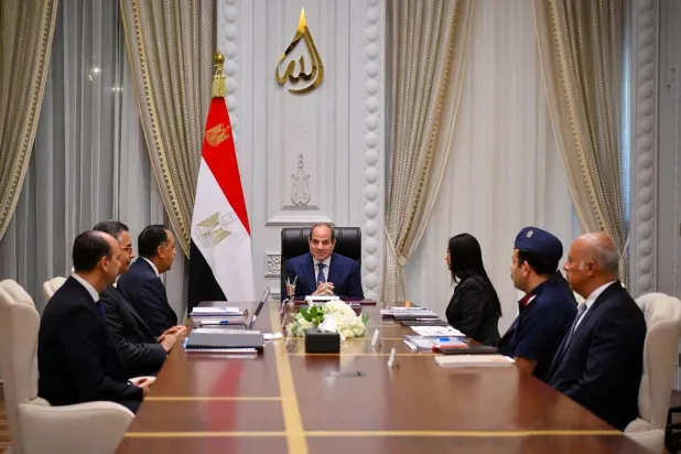 الرئيس عبد الفتاح السيسي يناقش تعزيز إجراءات توفير مخزون السلع (الرئاسة المصرية)