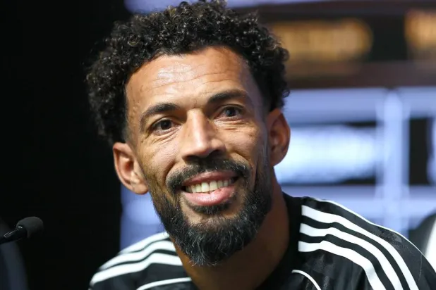 Cape Verdean goalkeeper Vozinha smiles during his presentation as a new player for Chilean soccer club Colo-Colo at a press conference in Santiago, Chile, 04 August 2026. (EPA)