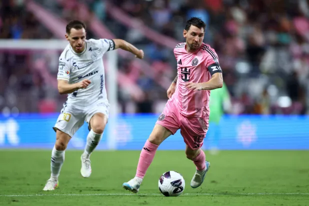 MIAMI, FLORIDA - AUGUST 05: Lionel Messi #10 of Inter Miami CF controls the ball during the Leagues Cup Phase One match between Inter Miami CF and Atletico San Luis at Nu Stadium on August 05, 2026 in Miami, Florida. Megan Briggs/Getty Images/AFP 
