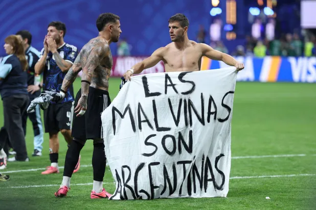 اعتبر الاتحاد الأرجنتيني هذا الانتصار يمثل محطة تاريخية جديدة في مسيرة المنتخب الوطني (أ.ف.ب)