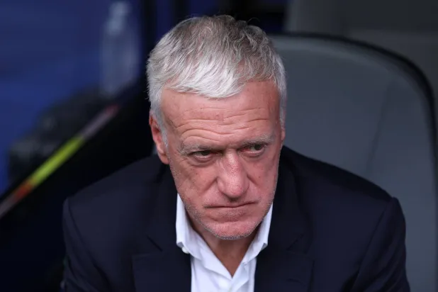 الفرنسي ديدييه ديشان مدرب منتخب فرنسا السابق (أ.ف.ب)