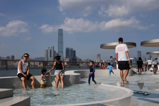 Hong Kong Weather Observatory Posts Record High Temperature