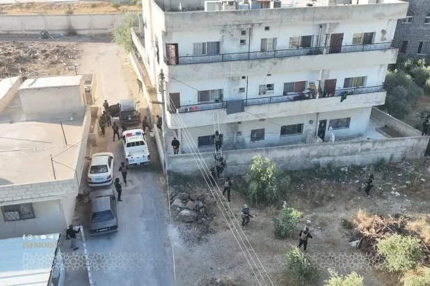 Suriye güvenlik güçlerinin Kuneytra Valiliği'ndeki Han Arnabe'de DEAŞ hücresine operasyonunun havadan görünümü (SANA)
