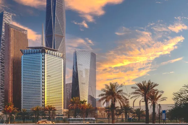 برج «مجموعة تداول» في مركز الملك عبد الله المالي بالرياض (تداول)