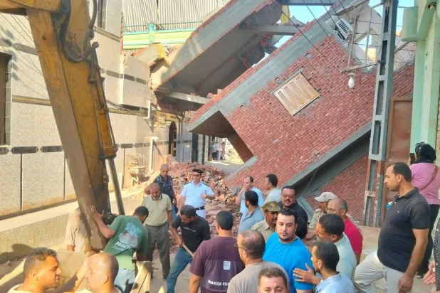 انهيار عقار تحت الإنشاء في قرية جفصا بمحافظة الدقهلية الجمعة الماضي (المحافظة)