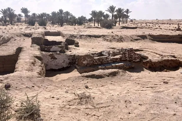 جانب من الكشف الأثري (وزارة السياحة والآثار)