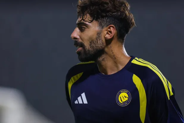 شارك البرتغالي سامو كوستا للمرة الأولى في تدريبات فريق النصر (حساب نادي النصر)