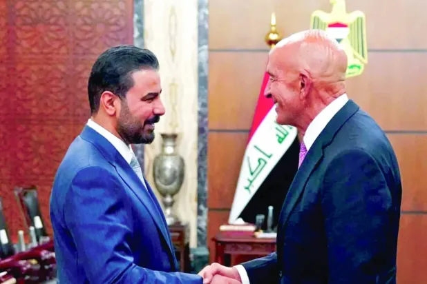 Irak Başbakanı Ali ez-Zeydi, 16 Haziran 2026'da Bağdat'ta ABD Büyükelçisi Tom Barrack ile yaptığı görüşme sırasında (Hükümet Medyası)