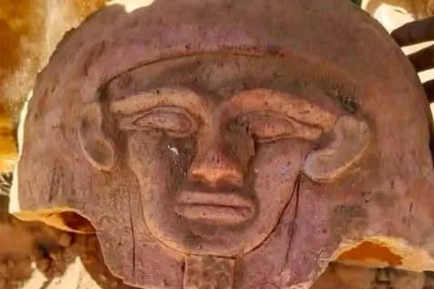 جانب من الكشف الأثري في الواحات (وزارة السياحة والآثار)