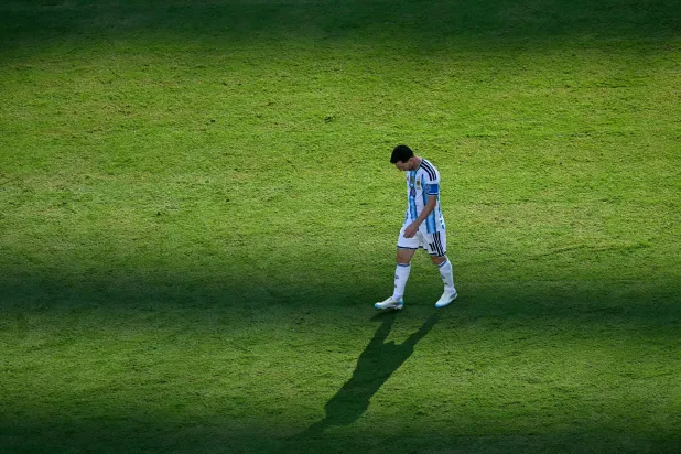 (FILES) Argentina's forward #10 Lionel Messi reacts during the 2026 World Cup football tournament final match between Spain and Argentina at the New York/New Jersey Stadium in East Rutherford on July 19, 2026.  (Photo by Jewel SAMAD / AFP)