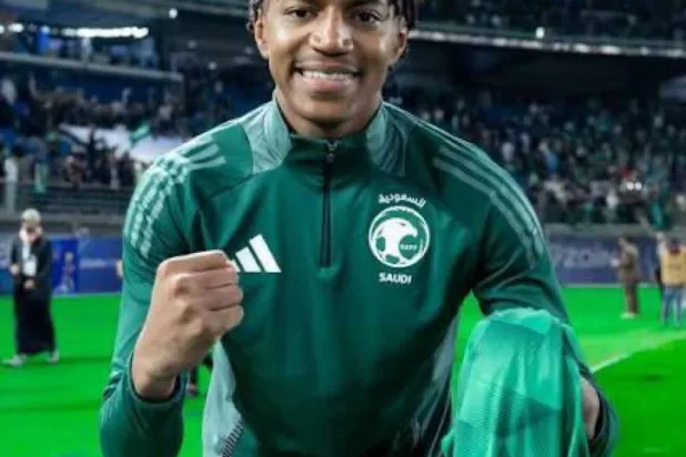 الفيصلي يضم أيمن فلاته من الأهلي على سبيل الإعارة (المنتخب السعودي)