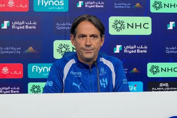 الإيطالي سيموني إنزاغي مدرب فريق الهلال خلال المؤتمر الصحافي (الشرق الأوسط)