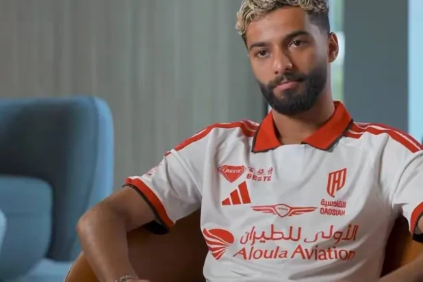 محمد أبو الشامات نجم فريق القادسية (الشرق الأوسط)