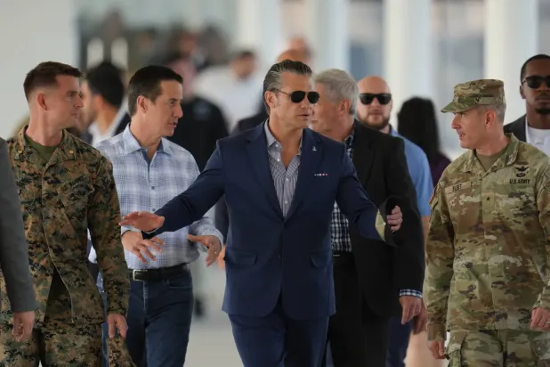 ABD Savunma Bakanı Pete Hegseth, Panama ziyareti sırasında (AP)