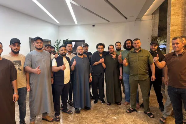 الضاوي و«الفأر» وعبد الله الطرابلسي في منزل الأول بمدينة ورشفانة 13 أغسطس (صفحات موالية للضاوي على مواقع التواصل)