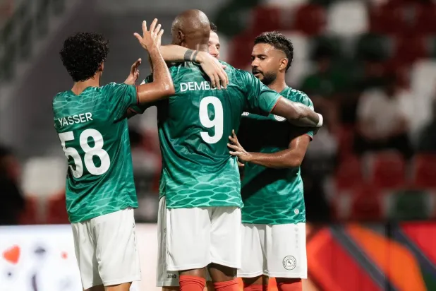 لاعبو الاتفاق يحتفلون بأحد أهدافهم في المباراة (موقع نادي الاتفاق)