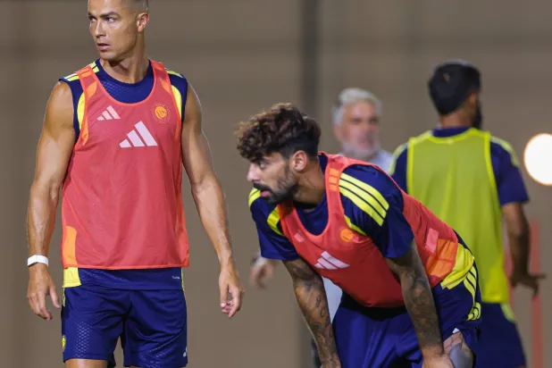 رونالدو خلال مشاركته في تدريبات النصر الأخيرة (موقع النادي)