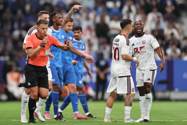 الهلال تحصل على ثلاثة ضربات جزاء أمام الفيصلي (تصوير: سعد العنزي)