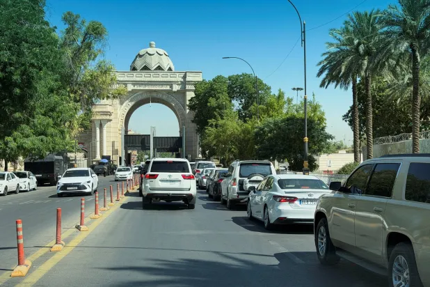 المنطقة الخضراء المحصنة أمنياً وسط بغداد (رويترز)