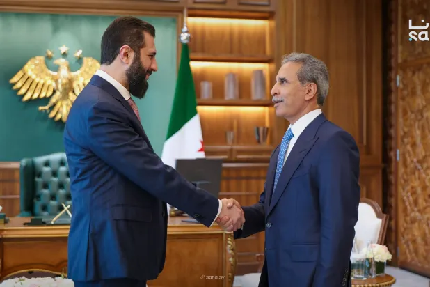 President Ahmed Al-Sharaa today, Thursday, received Judge Faiq Zaidan, head of the Supreme Judicial Council of the Republic of Iraq, and his accompanying delegation at the People's Palace in Damascus.