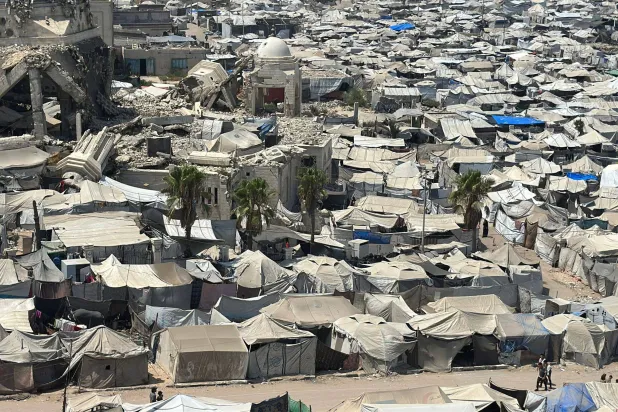 15 August 2026, Palestinian Territories, Gaza: Tents sheltering displaced Palestinians crowd the beach, as the coastline has become a refuge for thousands displaced from different parts of the Gaza Strip by the war. (dpa)
