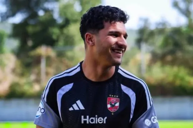 الجزائري منصف بقرار مهاجم الأهلي المصري (النادي الأهلي)