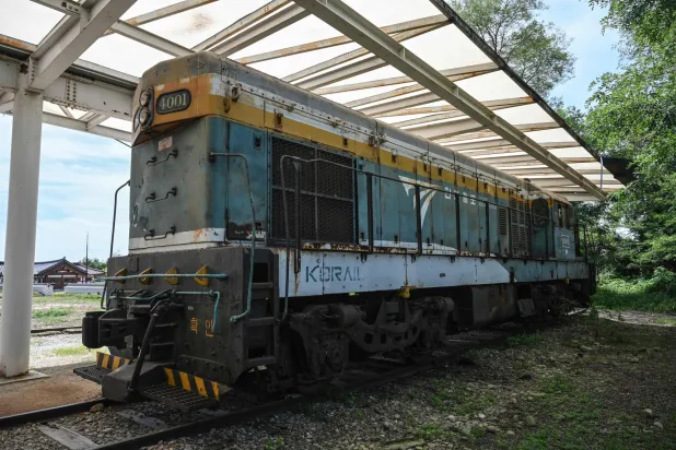 A locomotive is seen at the Woljeong-ri Station in Cheorwon, Gangwon Province, in South Korea, near the demilitarized zone separating North and South Korea on August 10, 2026. (AFP)