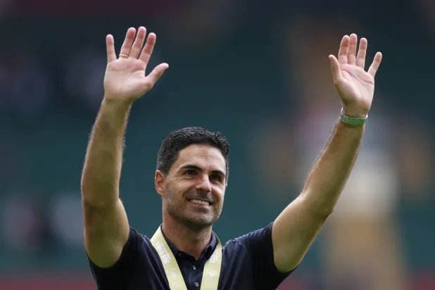 Football - FA Community Shield - Arsenal v Manchester City - Principality Stadium, Cardiff, Wales, Britain - August 16, 2026 Arsenal manager Mikel Arteta celebrates after winning the FA Community Shield. (Reuters) 