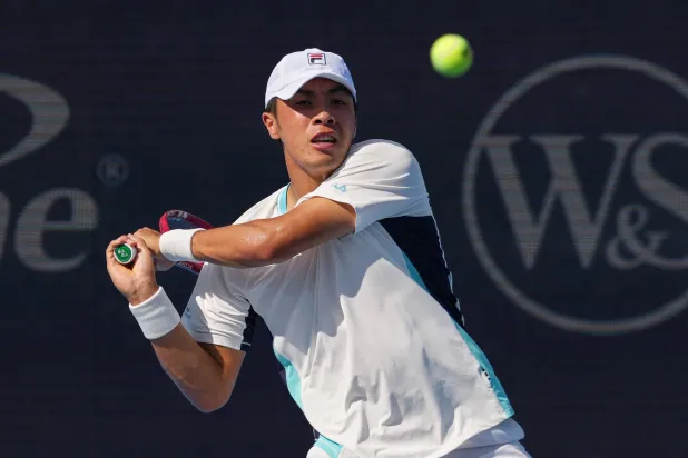Brandon Nakashima of the United States plays a backhand during the match against Taylor Fritz of the United States during day 11 of the Cincinnati Open at the Lindner Family Tennis Center on August 21, 2026 in Mason, Ohio. (Getty Images/AFP)
