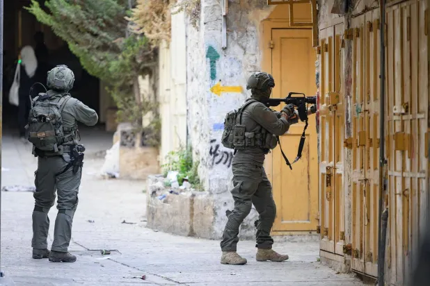 جنود من الجيش الإسرائيلي خلال عمليات تمشيط في الضفة الغربية (الجيش الإسرائيلي)