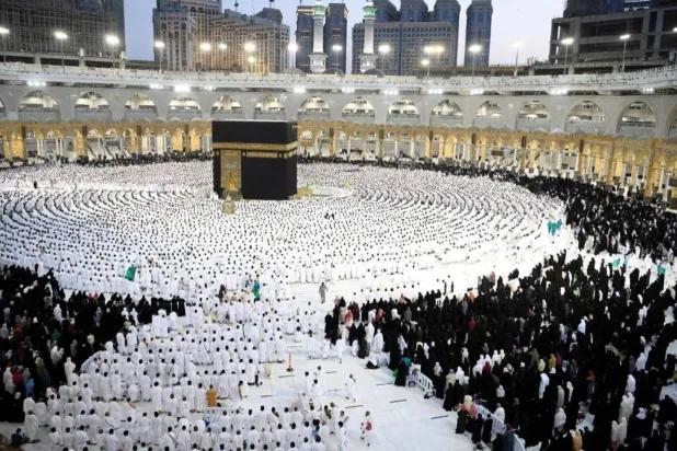 تسخر السعودية منظومة متكاملة من الخدمات لتسهيل رحلة ضيوف الرحمن الإيمانية (واس)