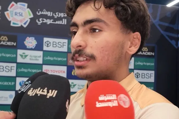 عدي حسين عبدالغني، لاعب الخلود (الشرق الأوسط) 