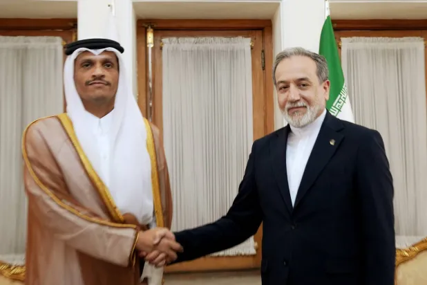 عراقجي يستقبل نظيره القطري محمد بن عبد الرحمن آل ثاني في طهران اليوم (الخارجية الإيرانية)