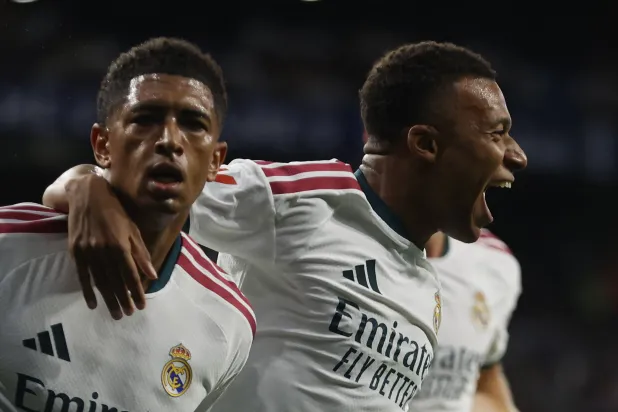 كيليان مبابي وجود بيلينغهام يقدمان بداية موسم مثالية مع ريال مدريد (إ.ب.أ)